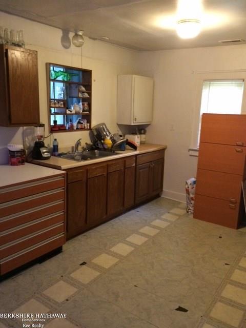 20770 Colman Street Clinton Township, MI 48035 - Photo 5 of 10