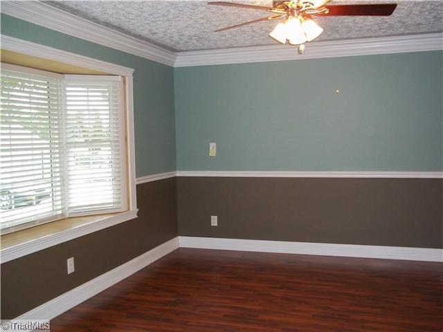 1829 D Johnson Street High Point, NC 27262 - Photo 4 of 14 Living Room.