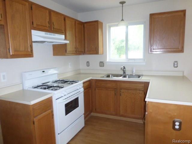 5102 East 11 Mile Road Warren, MI 48091 - Photo 6 of 24 2015-06-12 13.32