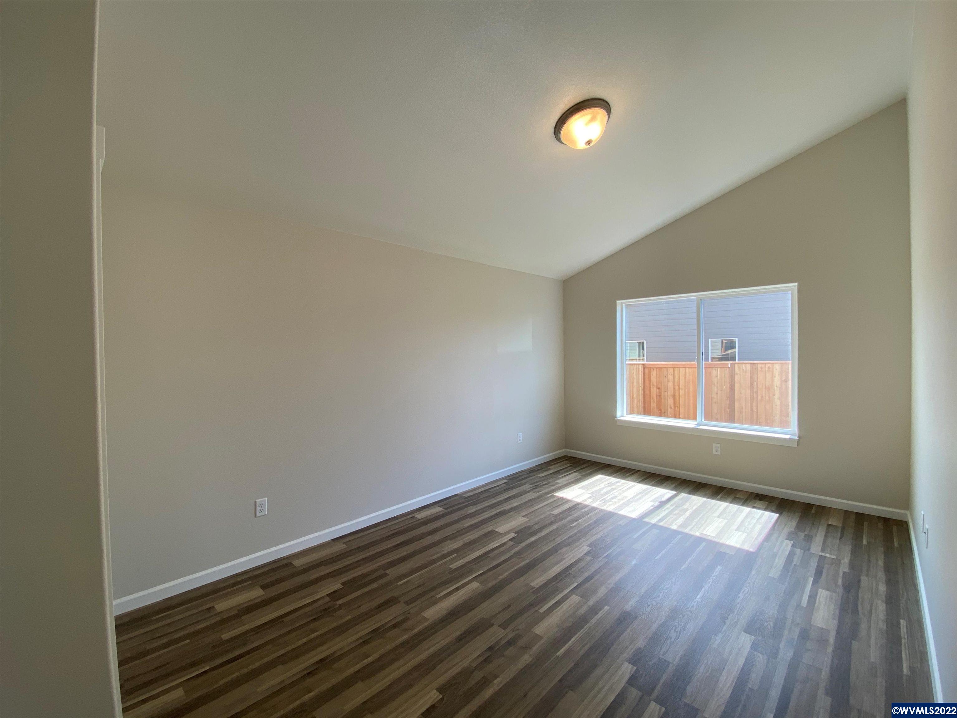 1919 Southeast Hankel Street Dallas, OR 97338 - Photo 15 of 33 Gallery Image 15