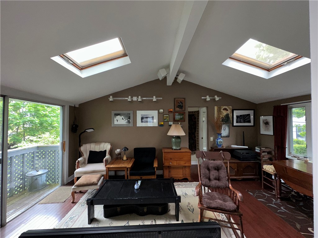 58 Beach Street Warren, RI 02885 - Photo 6 of 25