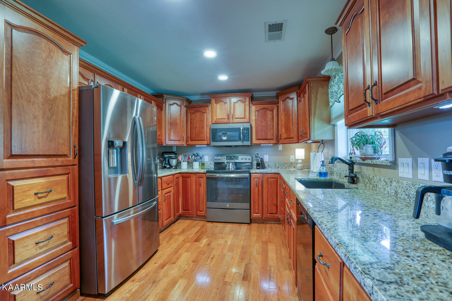 384 Hilltop Road Spring City, TN 37381 - Photo 6 of 32 384 Hilltop Cir. Spr City MLSb (4 of 80