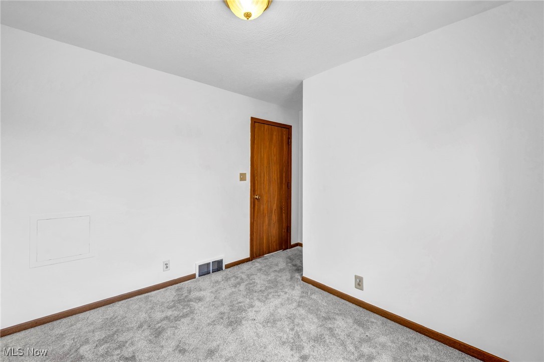 1075 West Waterloo Road Akron, OH 44314 - Photo 20 of 30