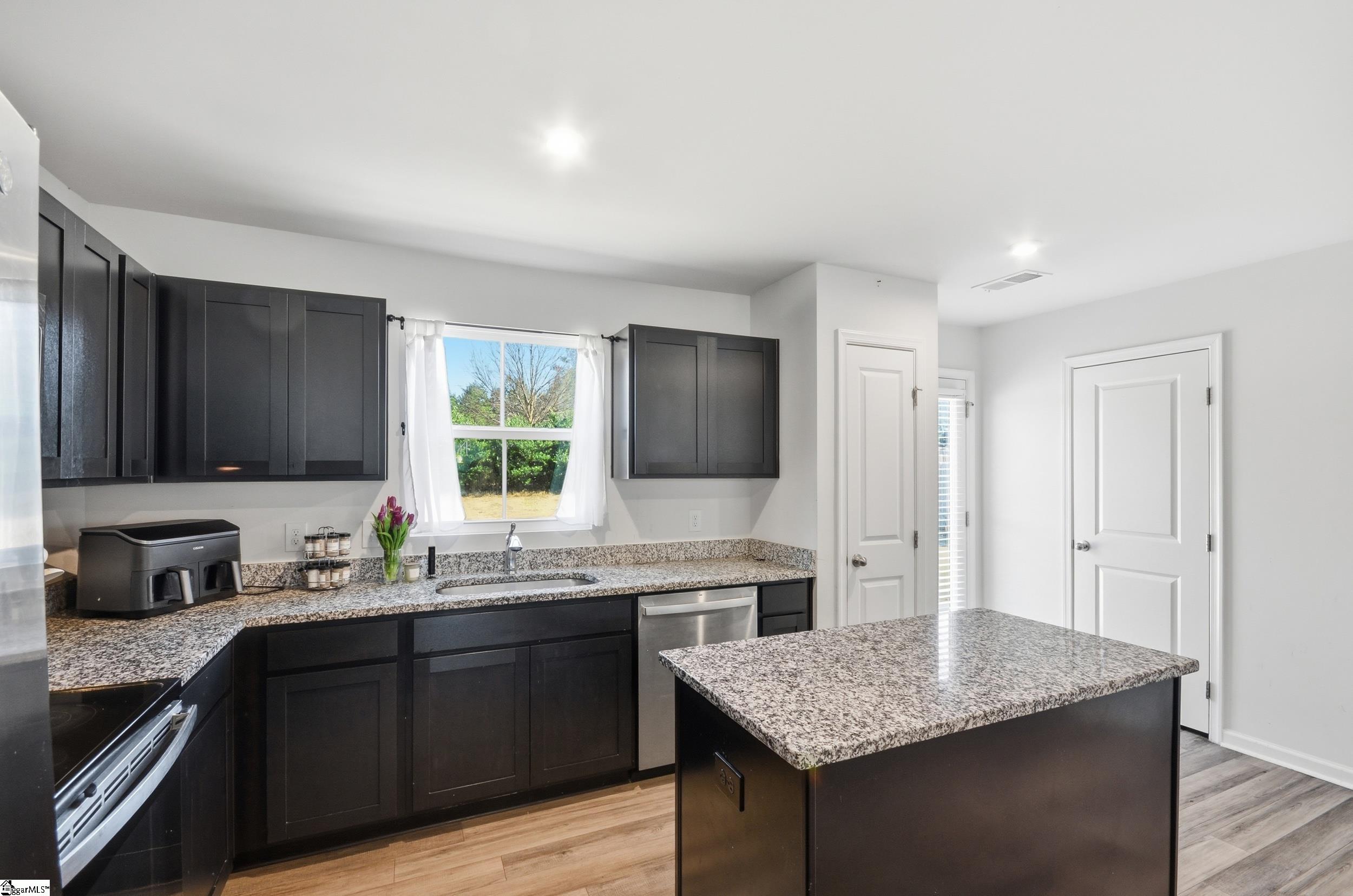 770 Jacobs Trail Inman, SC 29349 - Photo 9 of 38