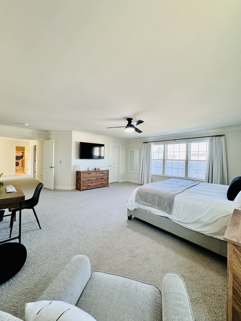 3626 Edelweiss Road Elgin, IL 60124 - Photo 15 of 28 a bedroom with a bed and a couch