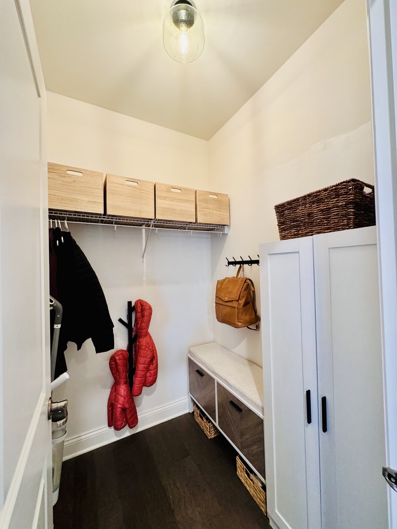 3626 Edelweiss Road Elgin, IL 60124 - Photo 10 of 28 a view of walk in closet and storage