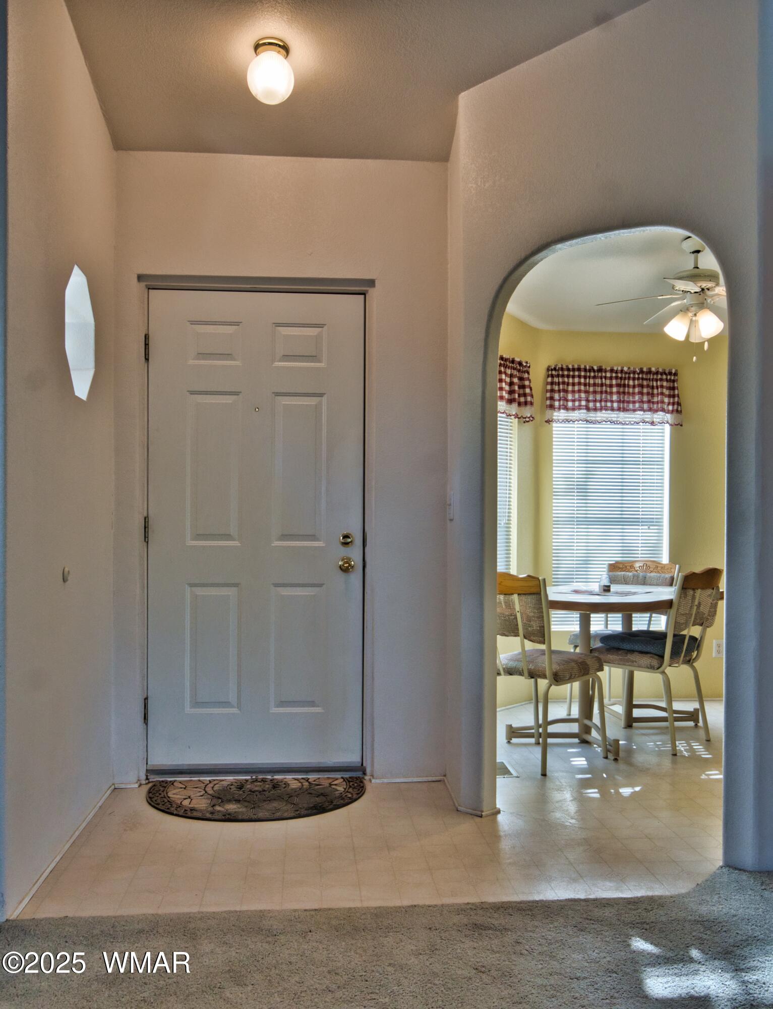 180 Timber Ridge Loop Show Low, AZ 85901 - Photo 25 of 61 Entryway