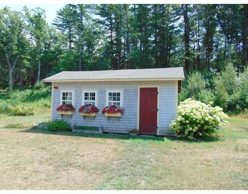 38 Richmond Road Freetown, MA 02702 - Photo 7 of 30 front view of a house with a yard