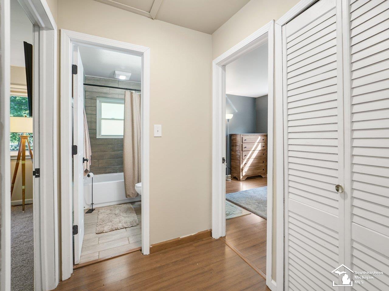14160 Hoeft Road Belleville, MI 48111 - Photo 21 of 42 Gallery Image 21