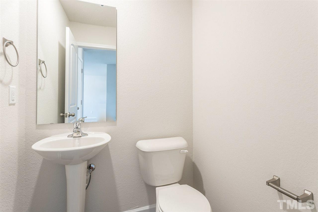 352 Rustling Way Zebulon, NC 27597 - Photo 12 of 18 Gallery Image 12