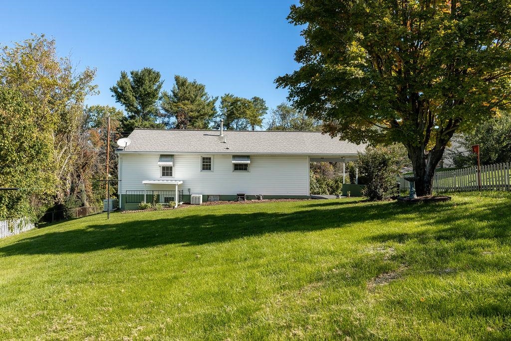 802 Rutherford Street Staunton, VA 24401 - Photo 7 of 43 Gallery Image 7