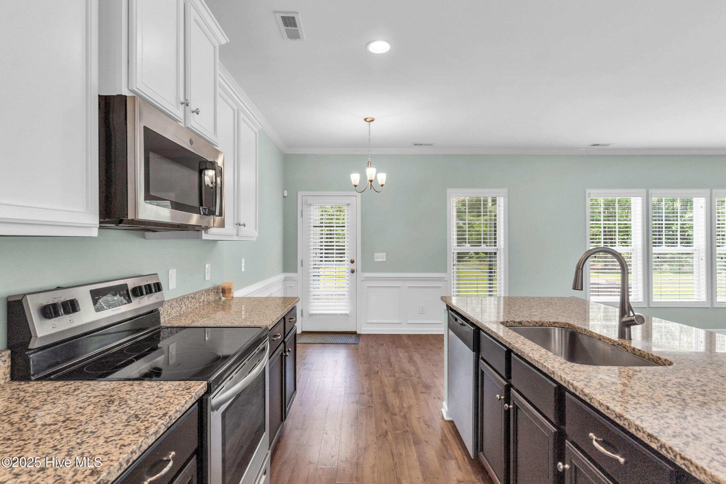 57 Downy Drive Hampstead, NC 28443 - Photo 10 of 40 17_57downydrive_00017