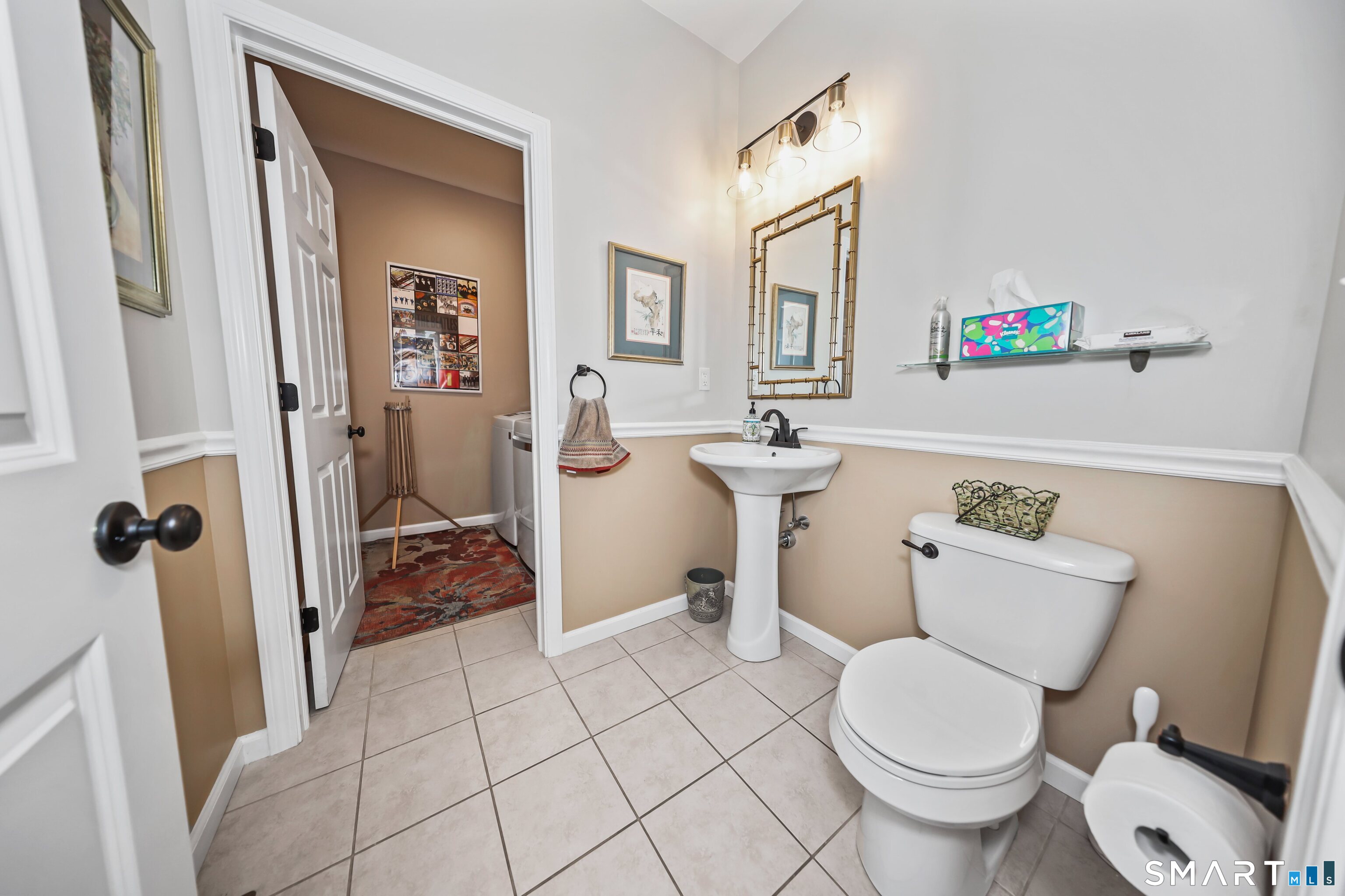 101 Turtlebrook Lane, Unit 101 Bristol, CT 06010 - Photo 30 of 48 a bathroom with a toilet a sink and a shower