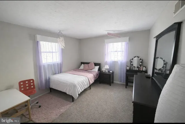 $321,900 | 335 Donna Lane, York, PA 17403