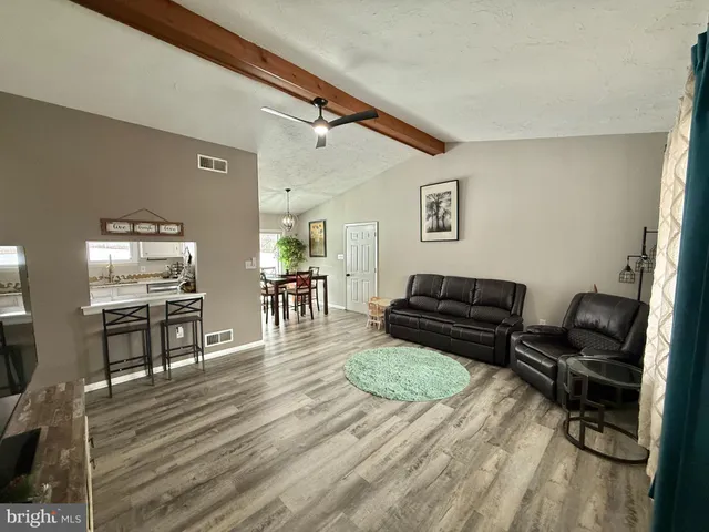 $321,900 | 335 Donna Lane, York, PA 17403