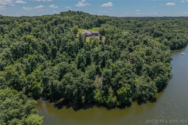 $3,589,900 | 26450 Eagle Point Road, Unit (1415 47' LAKE FRONT), Barnett, MO 65011