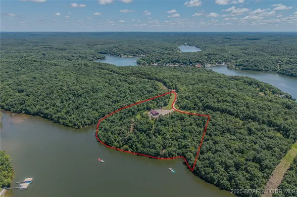 $3,589,900 | 26450 Eagle Point Road, Unit (1415 47' LAKE FRONT), Barnett, MO 65011