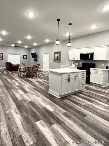 $3,589,900 | 26450 Eagle Point Road, Unit (1415 47' LAKE FRONT), Barnett, MO 65011