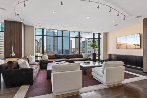 $575,000 | 201 South 11th Street, Unit 1120, Minneapolis, MN 55403