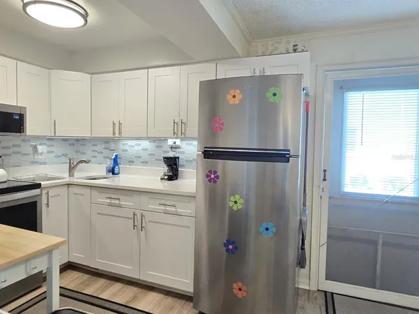 $1,800 | 7605 Ridgewood Avenue, Unit 111, Cape Canaveral, FL 32920