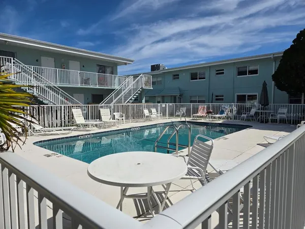 $1,800 | 7605 Ridgewood Avenue, Unit 111, Cape Canaveral, FL 32920