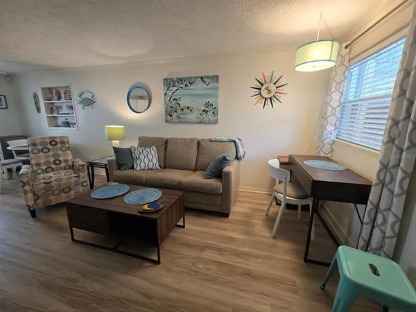 $1,800 | 7605 Ridgewood Avenue, Unit 111, Cape Canaveral, FL 32920