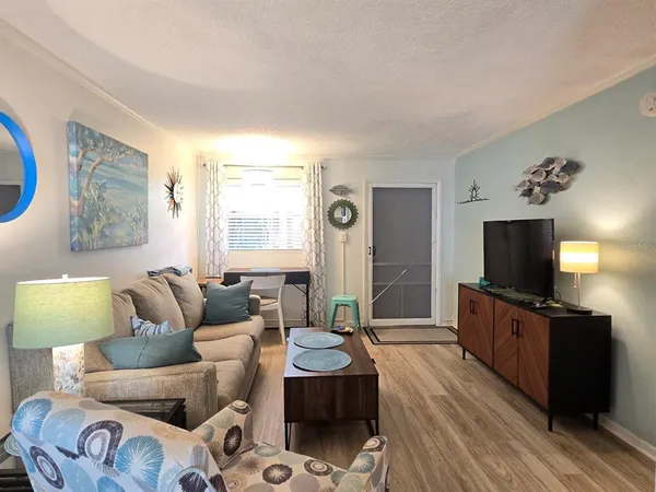 $1,800 | 7605 Ridgewood Avenue, Unit 111, Cape Canaveral, FL 32920