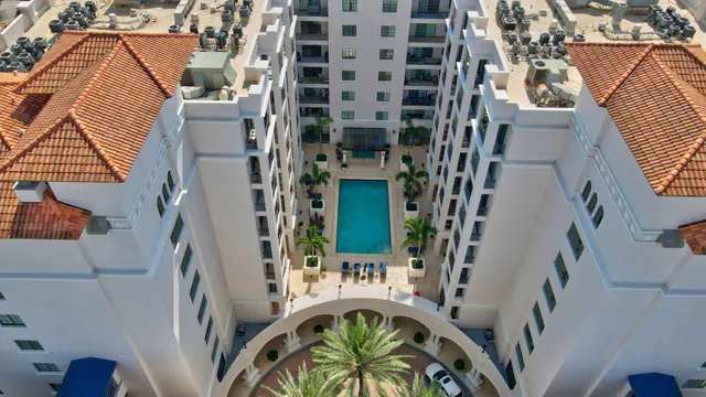 $3,200 | 233 South Federal Highway, Unit 721, Boca Raton, FL 33432