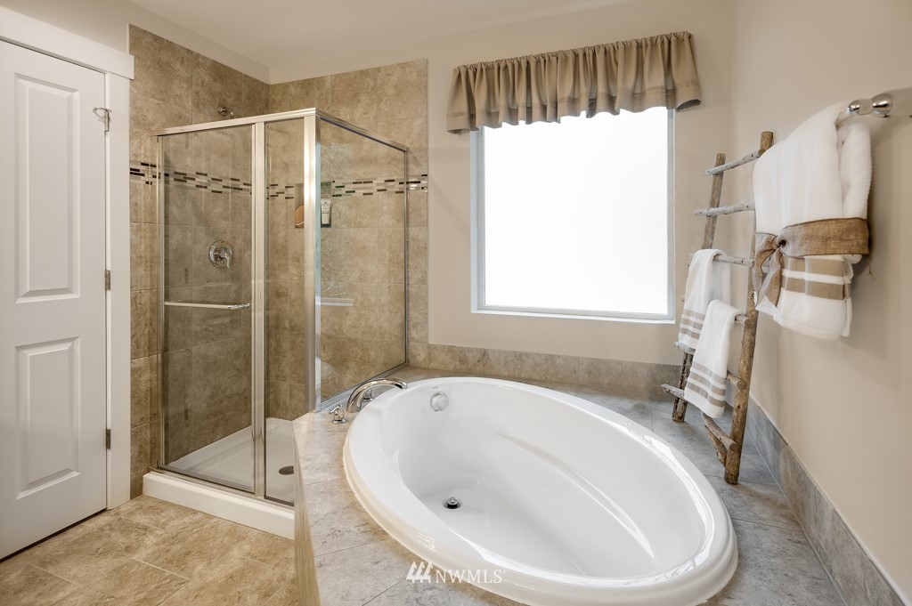 8425 Northeast 203rd Place, Unit 19 Bothell, WA 98011 - Photo 13 of 25 Gallery Image 13
