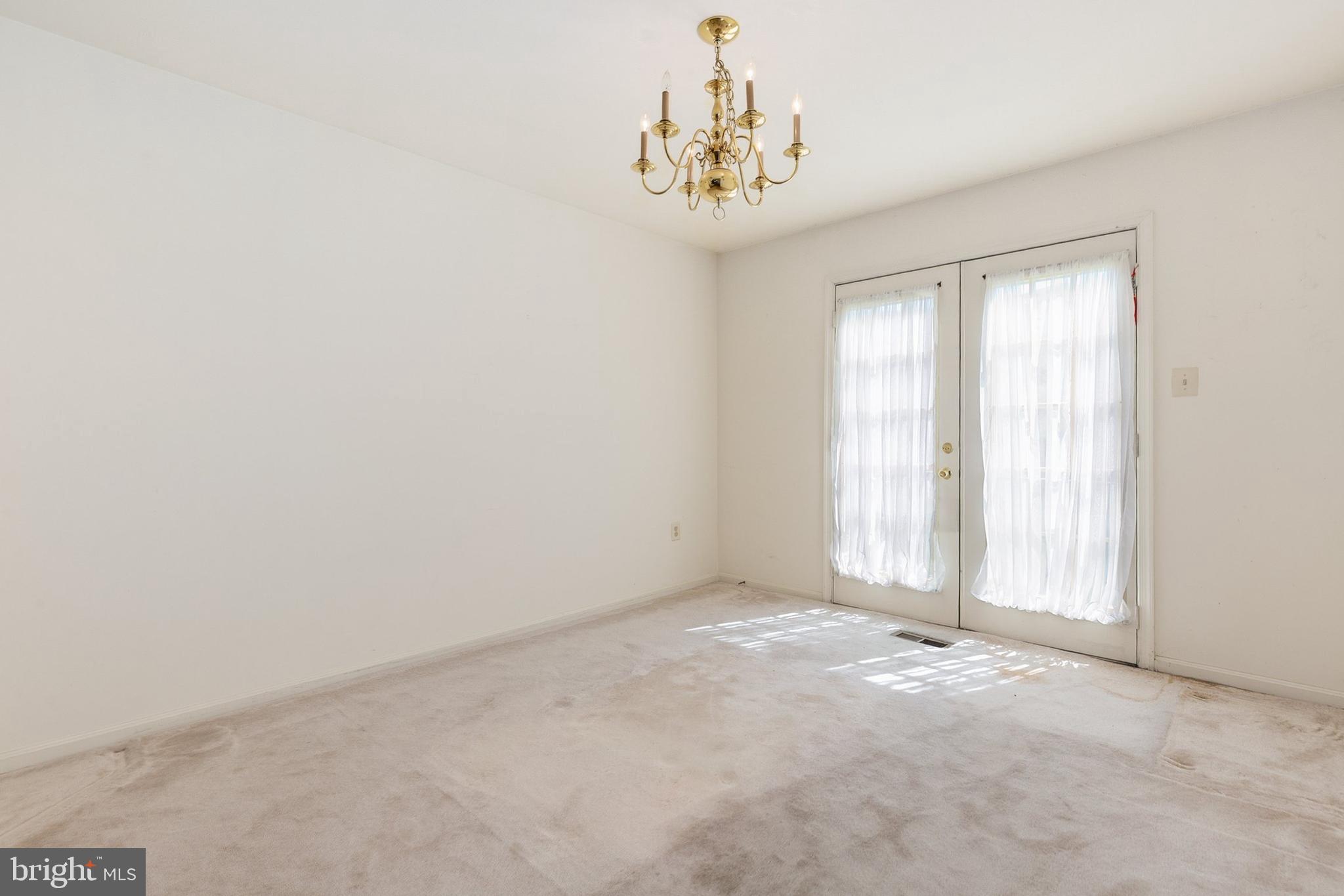 5 Sonata Court Silver Spring, MD 20901 - Photo 3 of 45