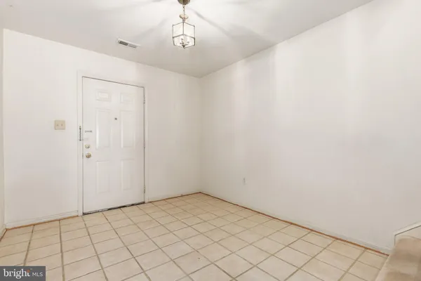 $450,000 | 5 Sonata Court, Silver Spring, MD 20901