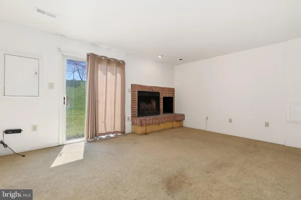 $450,000 | 5 Sonata Court, Silver Spring, MD 20901