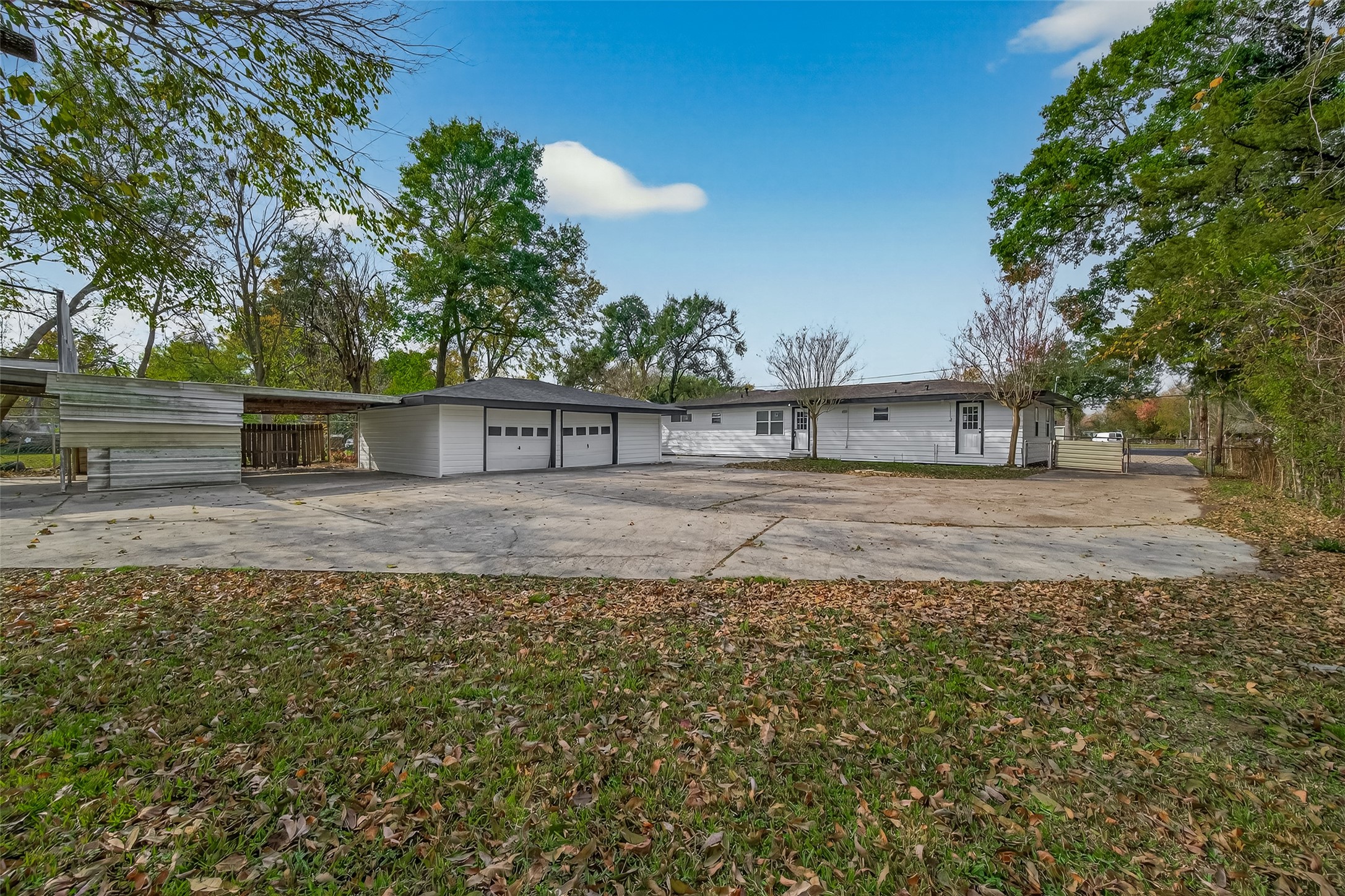 2619 Sinclair Street Pasadena, TX 77503 - Photo 26 of 29 a view of backyard with green space