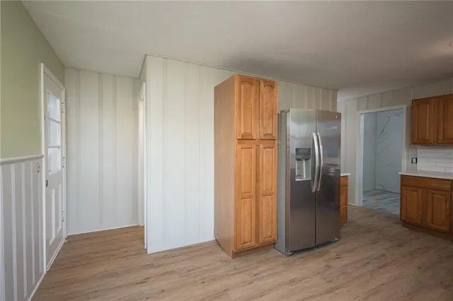 $299,450 | 9 Northwest Englewood Court, Gladstone, MO 64118