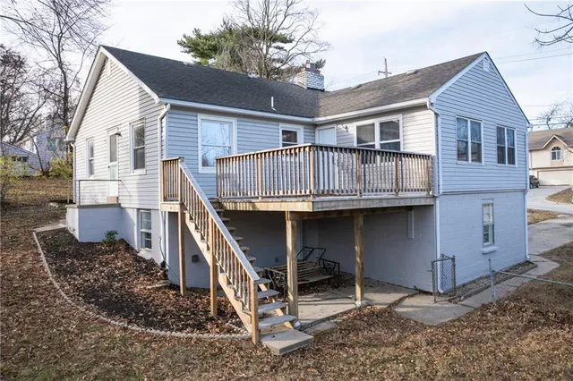 $299,450 | 9 Northwest Englewood Court, Gladstone, MO 64118