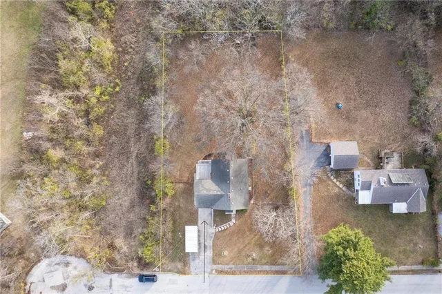 $299,450 | 9 Northwest Englewood Court, Gladstone, MO 64118