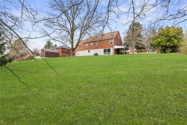 $260,000 | 1110 10th Street, Irwin, PA 15642