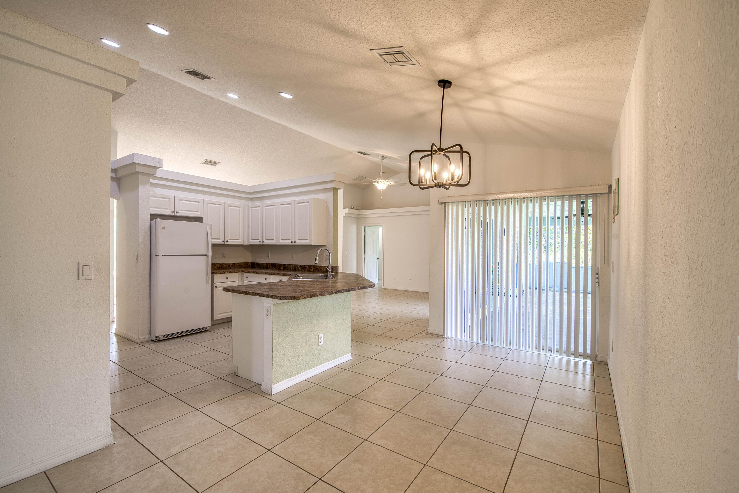 883 Southwest McCall Road Port St. Lucie, FL 34953 - Photo 6 of 20 _IMG3166_HDR
