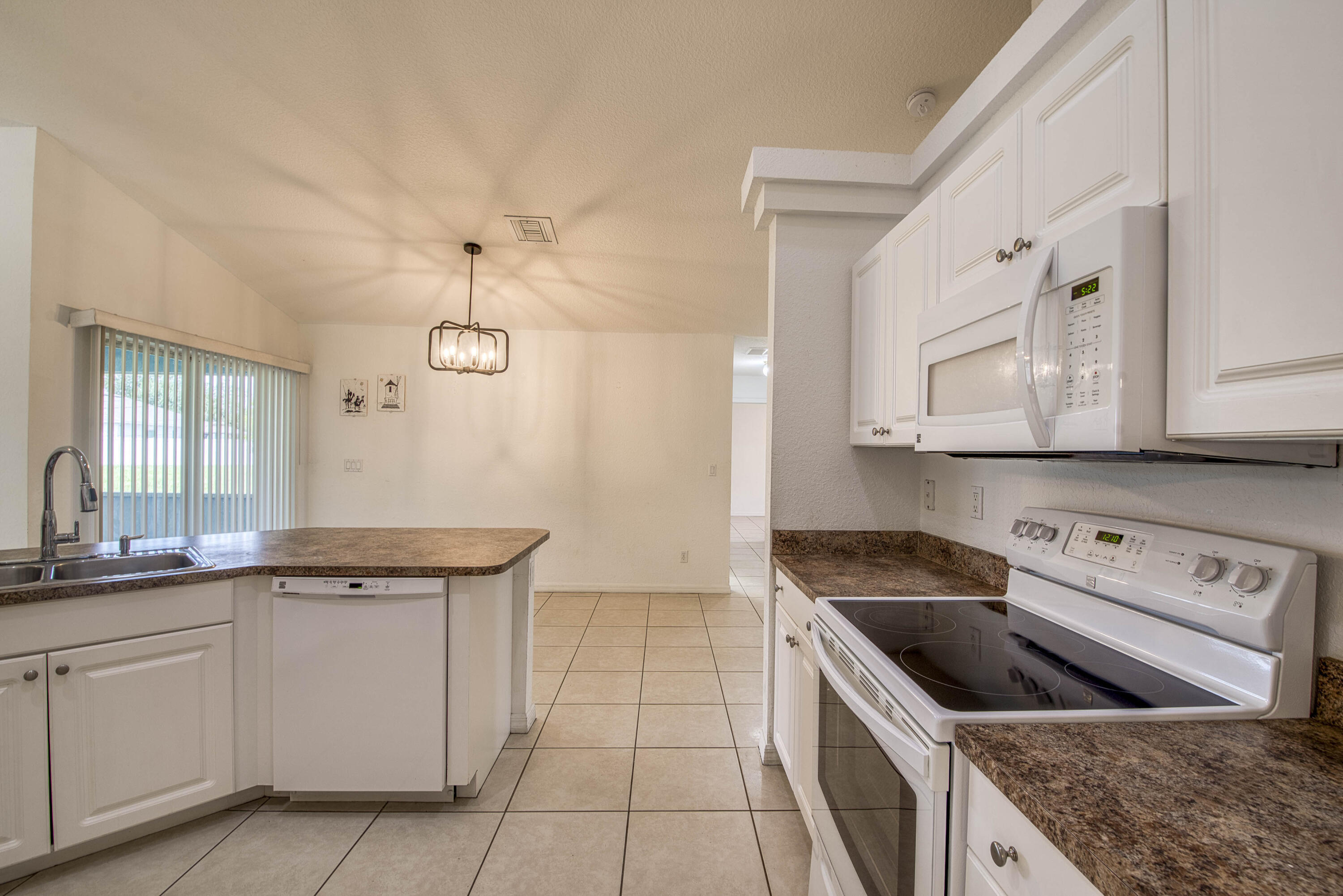 883 Southwest McCall Road Port St. Lucie, FL 34953 - Photo 9 of 20 _IMG3157_HDR