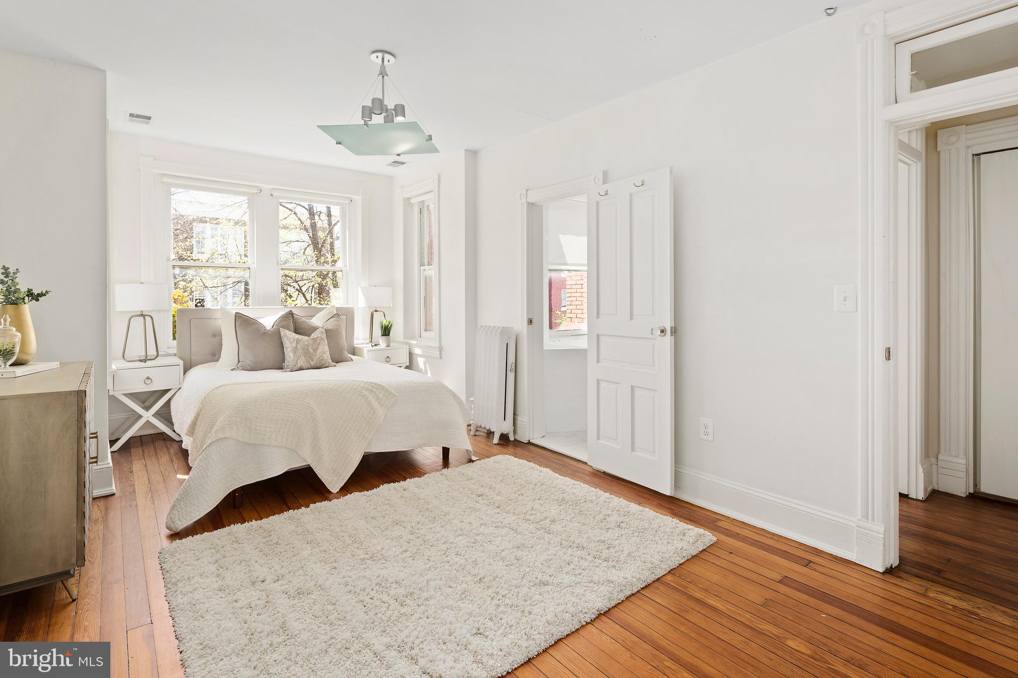 1431 R Street Northwest Washington, DC 20009 - Photo 12 of 37