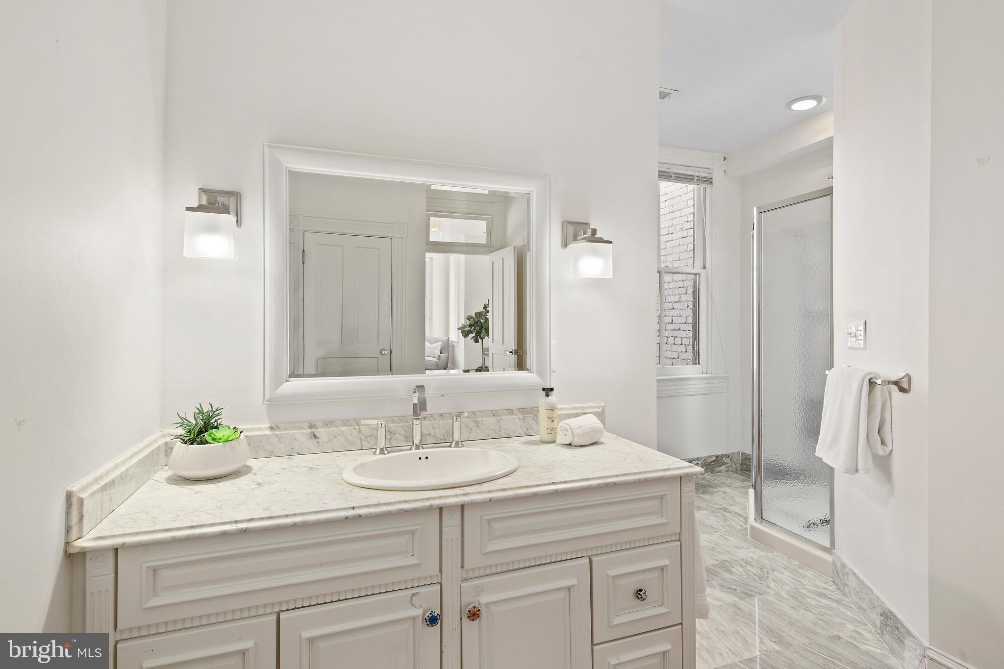 1431 R Street Northwest Washington, DC 20009 - Photo 23 of 37