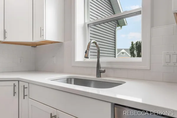 $615,000 | 4715 West Wind Drive, Unit 41, Holland, MI 49423