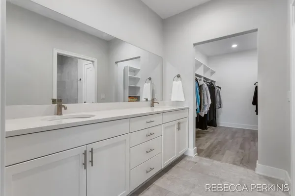 $615,000 | 4715 West Wind Drive, Unit 41, Holland, MI 49423