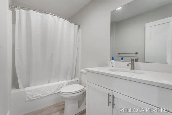 $615,000 | 4715 West Wind Drive, Unit 41, Holland, MI 49423