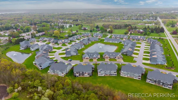 $615,000 | 4715 West Wind Drive, Unit 41, Holland, MI 49423