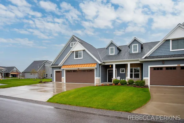 $615,000 | 4715 West Wind Drive, Unit 41, Holland, MI 49423
