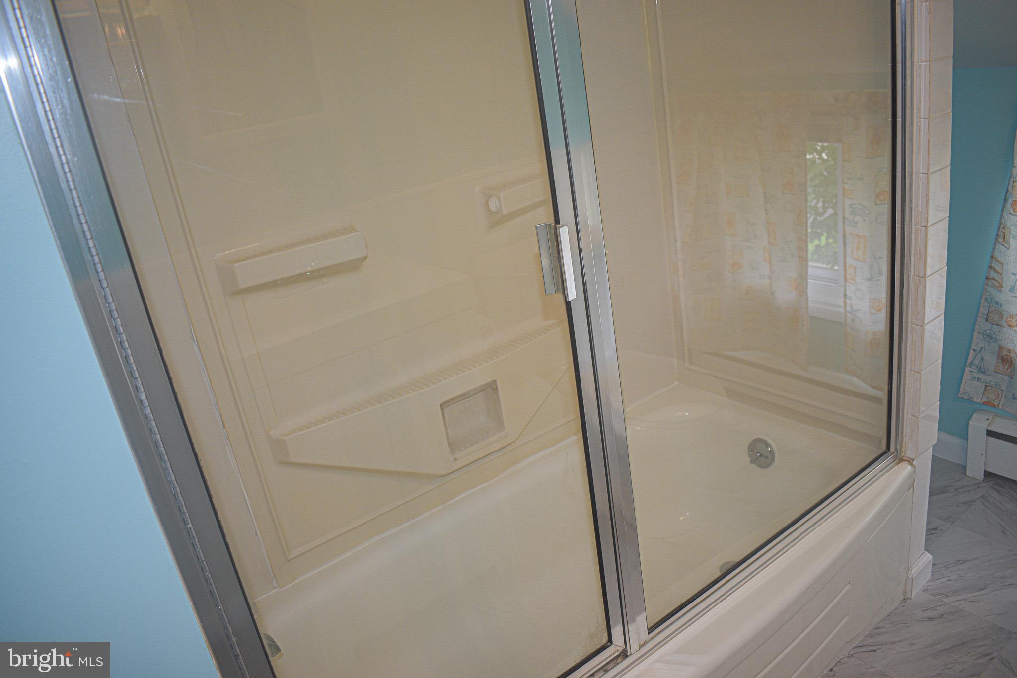 5 Goldengate Road Levittown, PA 19057 - Photo 19 of 24 Gallery Image 19