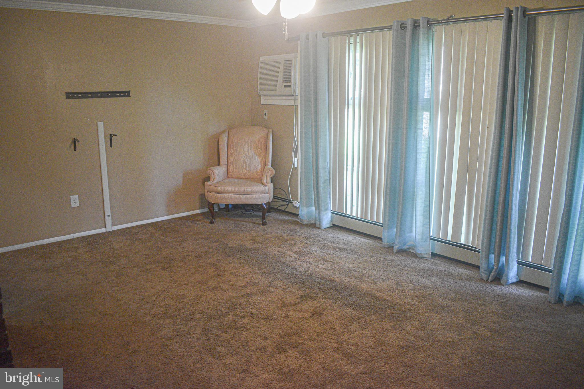 5 Goldengate Road Levittown, PA 19057 - Photo 3 of 24 Gallery Image 3
