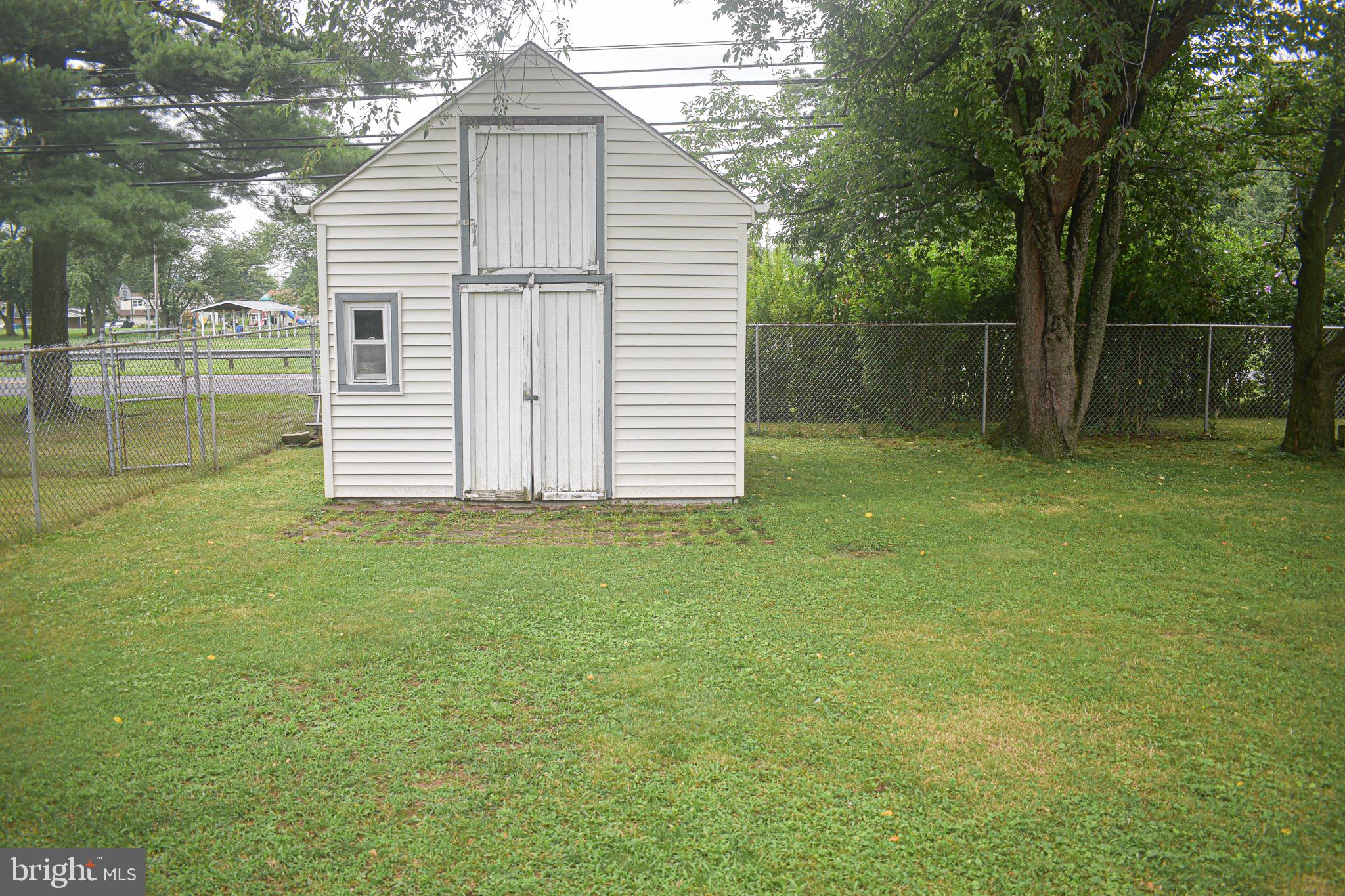 5 Goldengate Road Levittown, PA 19057 - Photo 22 of 24 Gallery Image 22