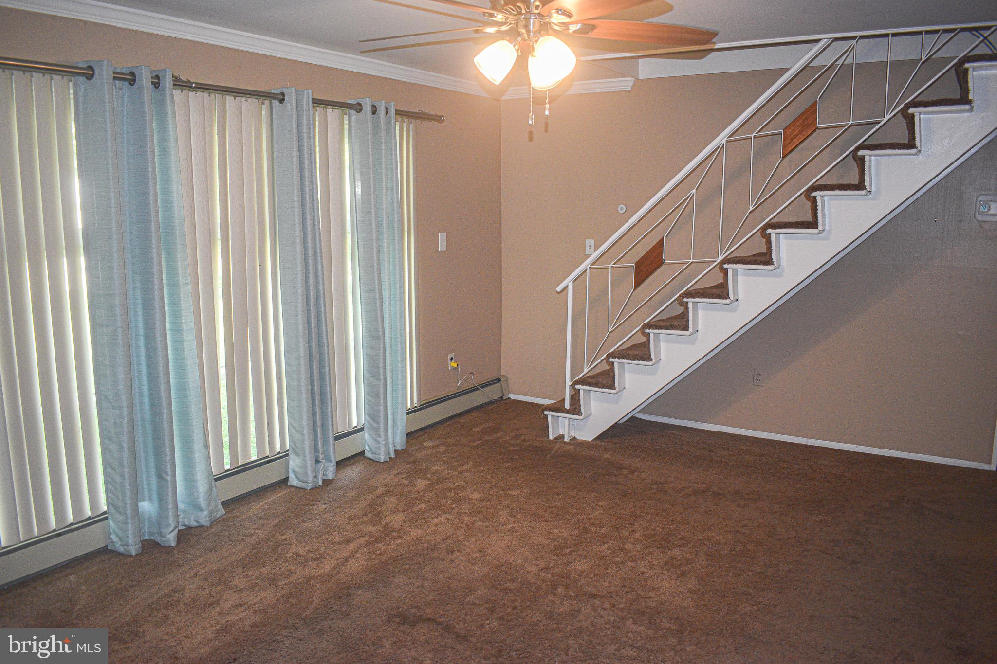 5 Goldengate Road Levittown, PA 19057 - Photo 4 of 24 Gallery Image 4